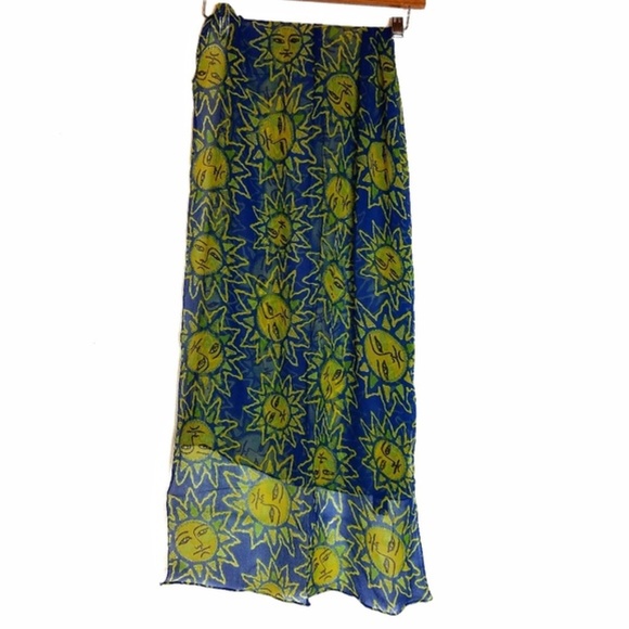 ATG Unic and rare 100%rayon sun scarf - Picture 5 of 6